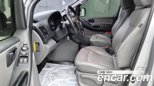 Hyundai Grand Starex Van 5-Seater Smart 2021 — фото 17