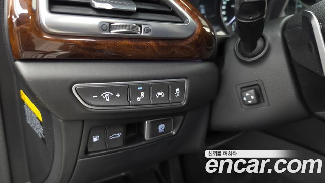 Genesis EQ900 5.0 GDI AWD Limousine Prestige 2016 — фото 16