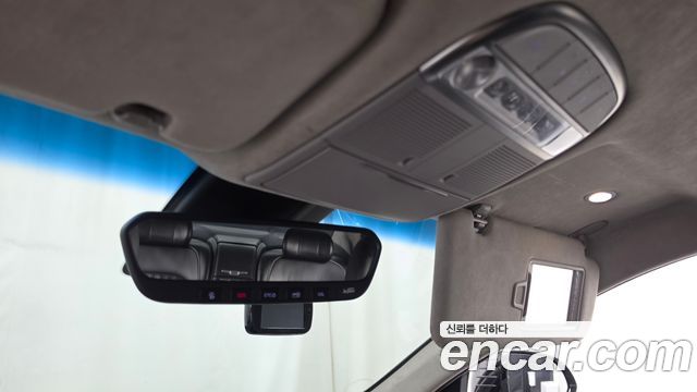 Genesis EQ900 5.0 GDI AWD Limousine Prestige 2016 — фото 18