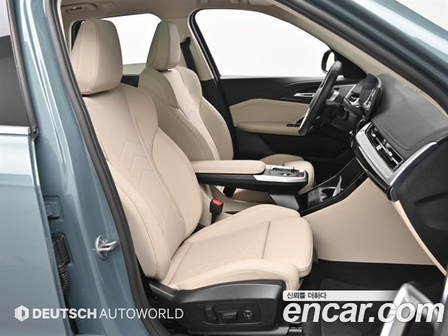 BMW X1 (U11) xDrive 20i xLine 2025 — фото 10