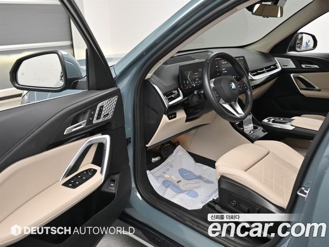 BMW X1 (U11) xDrive 20i xLine 2025 — фото 15