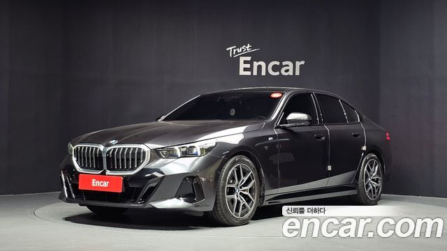 BMW 5 Series (G60) 520i M Sport 2025 — фото 1