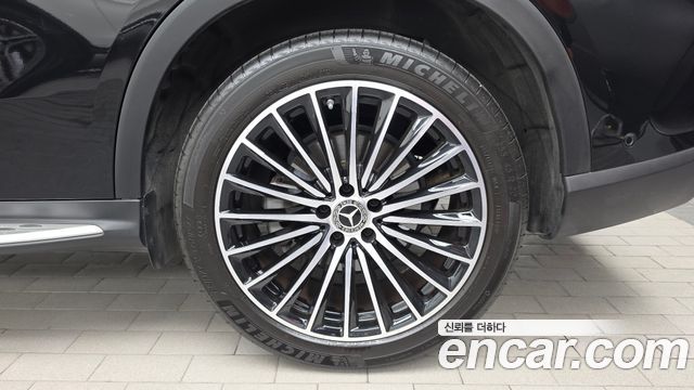 Mercedes-Benz GLC-Class (X254) GLC300 4MATIC AMG Line 2024 — фото 21