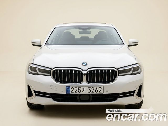 BMW 6 Series GT (G32) 630i xDrive Luxury 2024 — фото 2