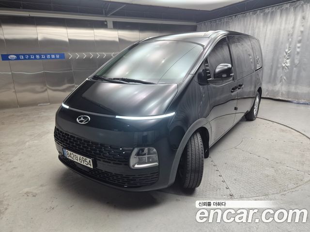 Hyundai Staria L3.5 Cargo 5-Seater Modern 2023 — фото 1