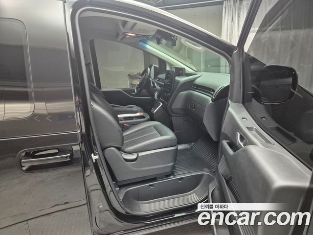 Hyundai Staria L3.5 Cargo 5-Seater Modern 2023 — фото 10