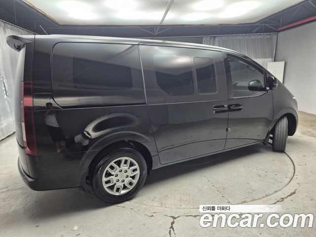 Hyundai Staria L3.5 Cargo 5-Seater Modern 2023 — фото 15