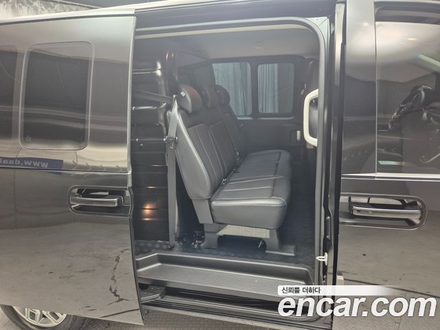Hyundai Staria L3.5 Cargo 5-Seater Modern 2023 — фото 17