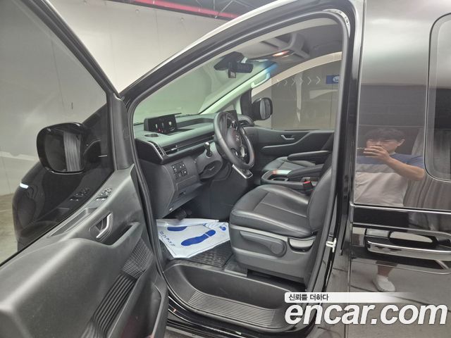 Hyundai Staria L3.5 Cargo 5-Seater Modern 2023 — фото 19
