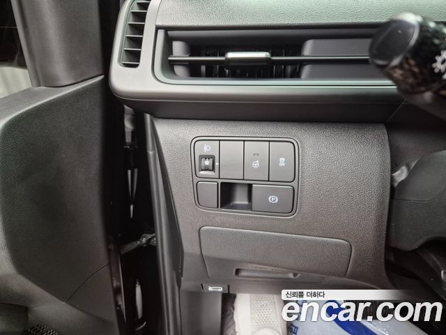 Hyundai Staria L3.5 Cargo 5-Seater Modern 2023 — фото 20