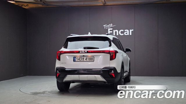 Kia Seltos Gasoline 1.6 Turbo 2WD Signature 2023 — фото 4