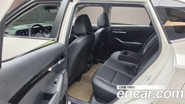 Kia Seltos Gasoline 1.6 Turbo 2WD Signature 2023 — фото 12