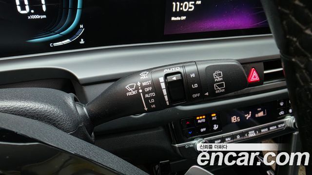 Kia Seltos Gasoline 1.6 Turbo 2WD Signature 2023 — фото 18