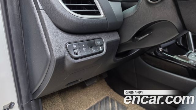 Kia Seltos Gasoline 1.6 Turbo 2WD Signature 2023 — фото 33