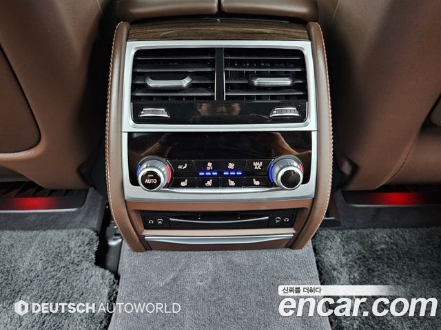 BMW 7 Series (G11) 730Ld xDrive Design Pure Excellence 2020 — фото 20