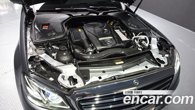 Mercedes-Benz E-Class (W213) E300 4MATIC Exclusive 2019 — фото 6