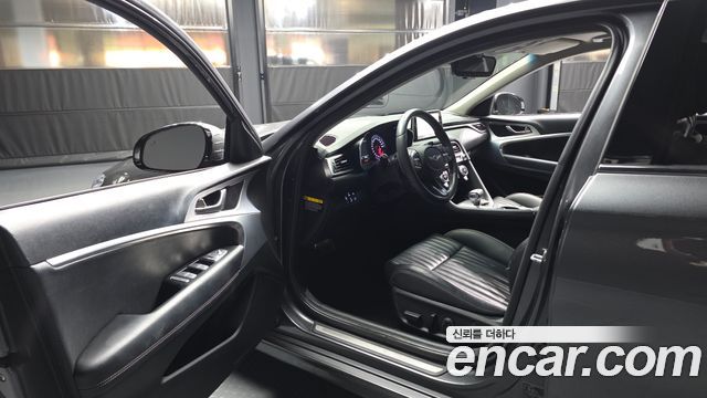 Genesis G70 2.0T Elite 2019 — фото 10