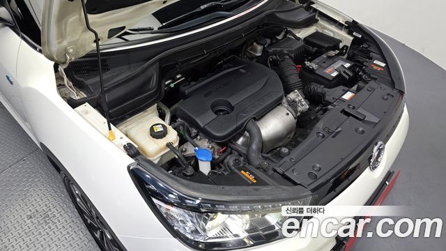 KG Mobility (SsangYong) Tivoli Armor Diesel Gear Edition 2WD 2018 — фото 6