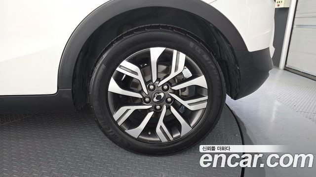 KG Mobility (SsangYong) Tivoli Armor Diesel Gear Edition 2WD 2018 — фото 21