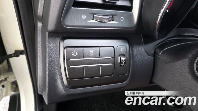 KG Mobility (SsangYong) Tivoli Armor Diesel Gear Edition 2WD 2018 — фото 28