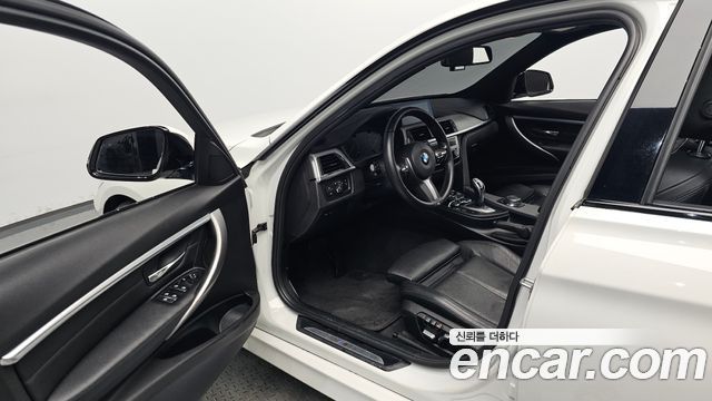 BMW 3 Series (F30) 330i M Sport Shadow 2018 — фото 10