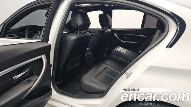 BMW 3 Series (F30) 330i M Sport Shadow 2018 — фото 16