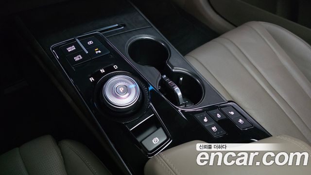 Kia K8 2.5 Gasoline 2WD Noblesse 2023 — фото 9