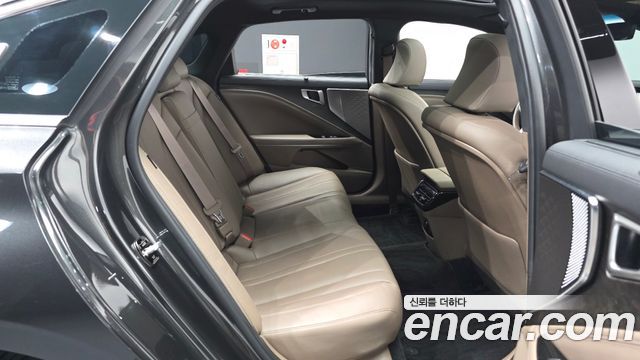 Kia K8 2.5 Gasoline 2WD Noblesse 2023 — фото 12