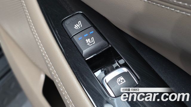 Kia K8 2.5 Gasoline 2WD Noblesse 2023 — фото 19
