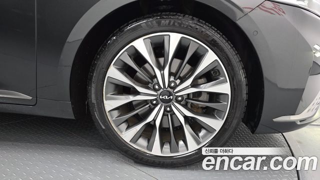 Kia K8 2.5 Gasoline 2WD Noblesse 2023 — фото 21