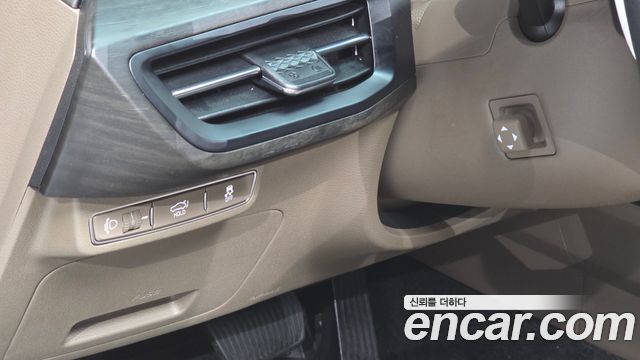 Kia K8 2.5 Gasoline 2WD Noblesse 2023 — фото 28