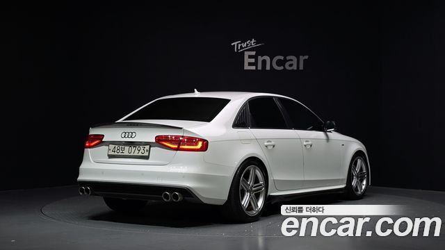 Audi A4 30 TDI Limited Edition B8 2016 — фото 2