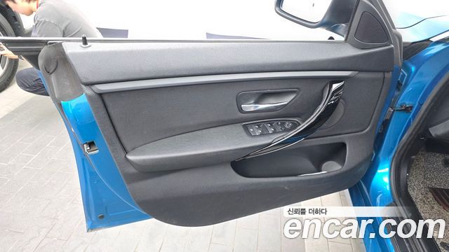 BMW 4 Series (F32) 420i Gran Coupe Special Edition 2020 — фото 24