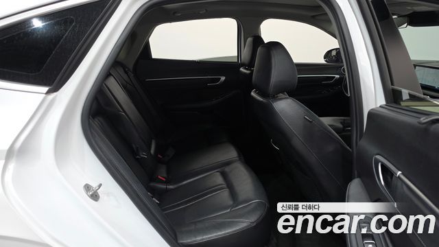 Hyundai Sonata The Edge (DN8) 2.0 Exclusive 2024 — фото 15