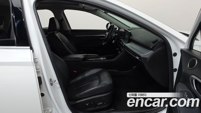 Hyundai Sonata The Edge (DN8) 2.0 Exclusive 2024 — фото 32