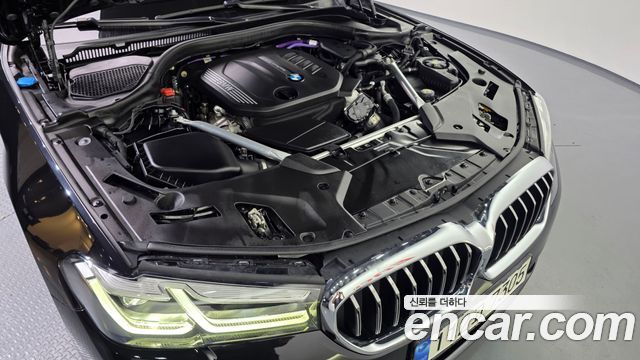 BMW 5 Series (G30) 523d Luxury 2023 — фото 6