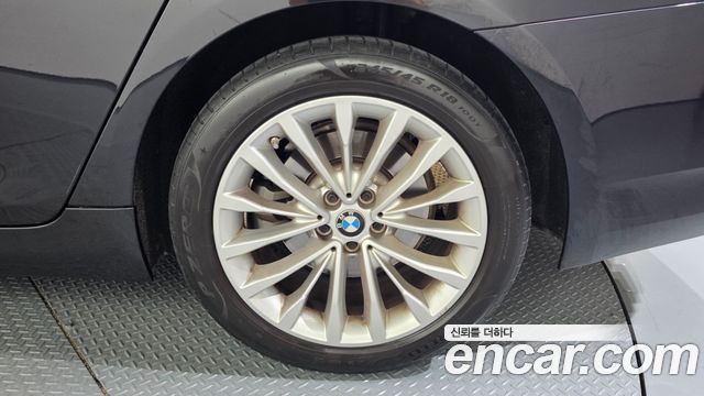 BMW 5 Series (G30) 523d Luxury 2023 — фото 21