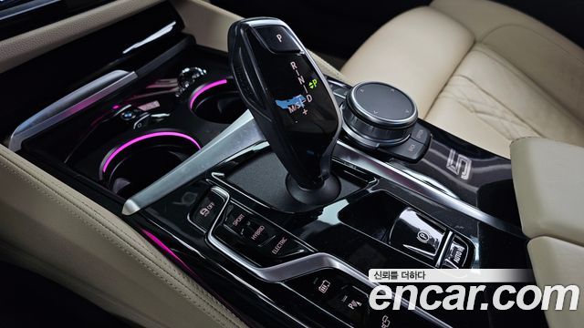 BMW 5 Series (G30) 530e M Sport 2021 — фото 9