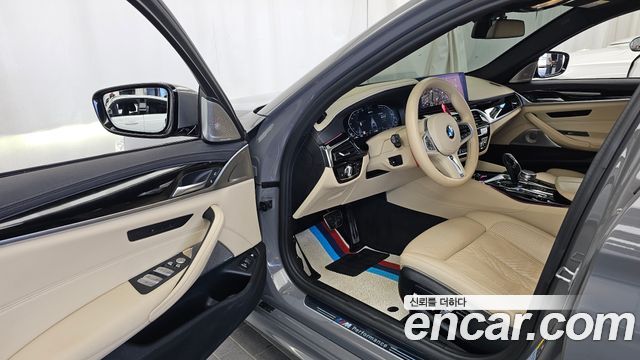 BMW 5 Series (G30) 530e M Sport 2021 — фото 10