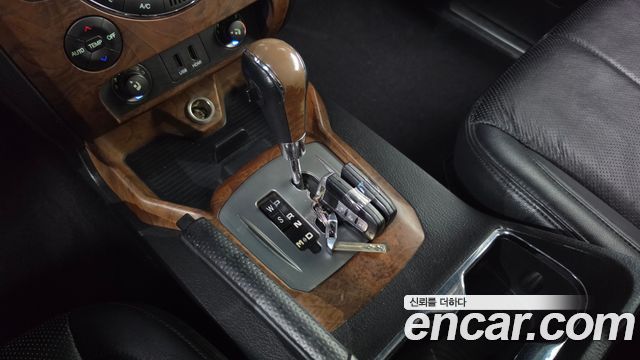 KG Mobility (SsangYong) Rexton W 2.2 4WD RX7 Luxury 2016 — фото 9