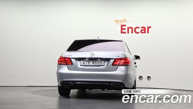 Mercedes-Benz E-Class (W212) E220 CDI Avantgarde 2016 — фото 4