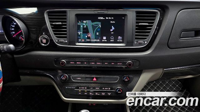 Kia Carnival 9-Seater Prstige 2019 — фото 14