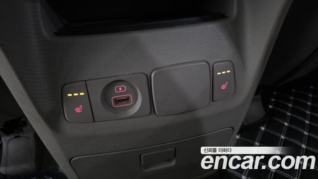 Kia Carnival 9-Seater Prstige 2019 — фото 19