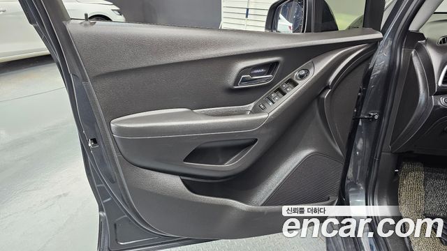 Chevrolet Trax 1.6 Diesel Premier 2018 — фото 24