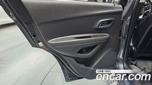 Chevrolet Trax 1.6 Diesel Premier 2018 — фото 25