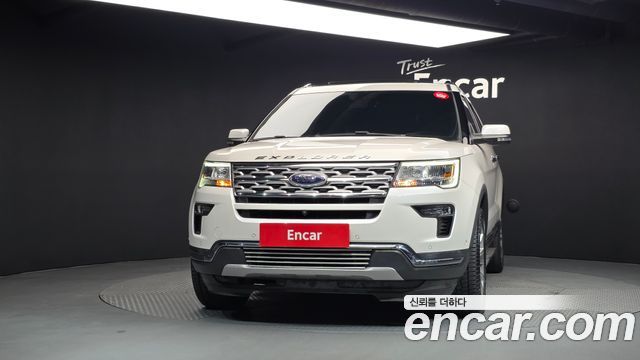 Ford Explorer 2.3 Limited 4WD 5th 2019 — фото 3