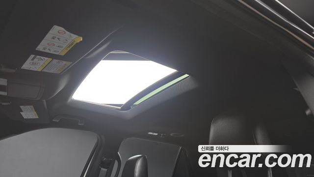 Ford Explorer 2.3 Limited 4WD 5th 2019 — фото 16