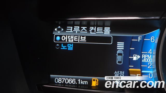 Ford Explorer 2.3 Limited 4WD 5th 2019 — фото 18