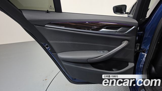 BMW 5 Series (G30) 520i Luxury 2021 — фото 25