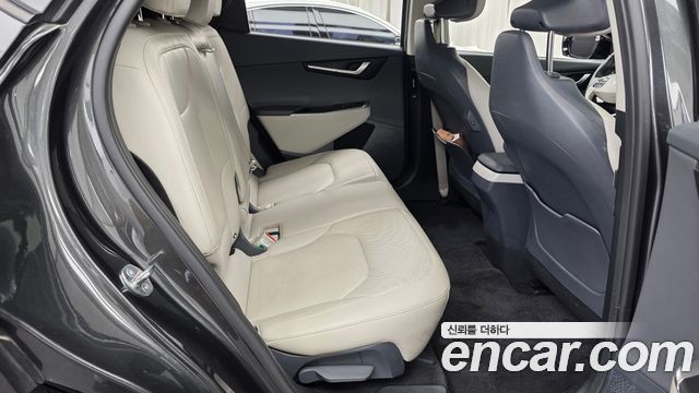 Kia EV6 Long Range Air 2023 — фото 11